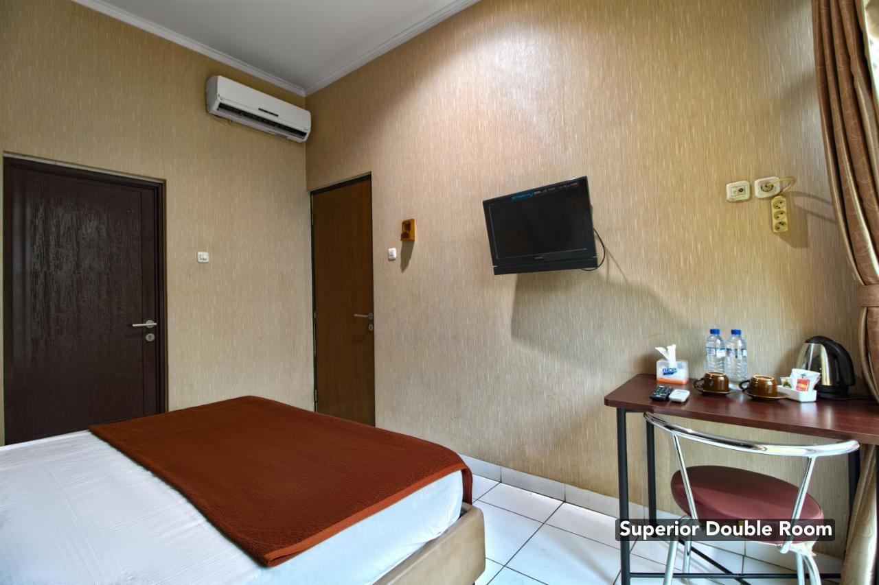 Hotel Arjuna Bekasi Eksteriør billede